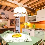 شقة Tuscan Rustic House - With Garden, Wi-fi