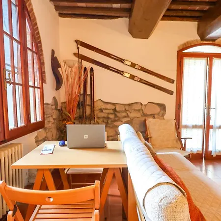 Tuscan Rustic House - With Garden, Wi-fi