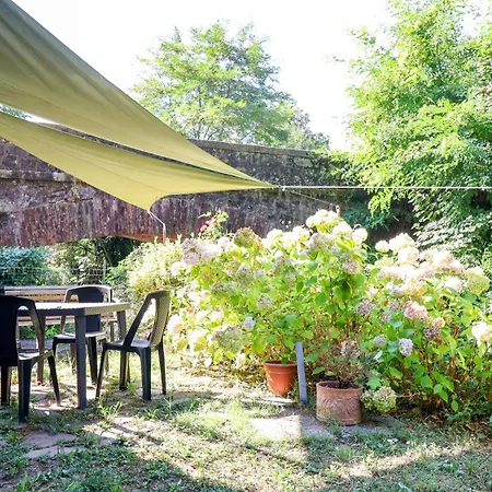 Tuscan Rustic House - With Garden, Wi-fi * Cireglio