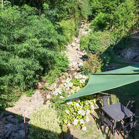 Tuscan Rustic House - With Garden, Wi-fi Cireglio