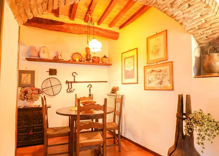 Tuscan Rustic House - With Garden, Wi-fi *