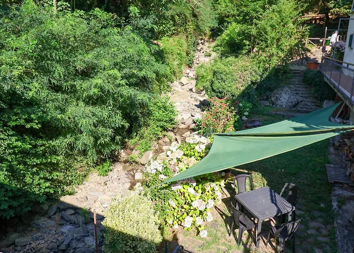 Tuscan Rustic House - With Garden, Wi-fi Cireglio